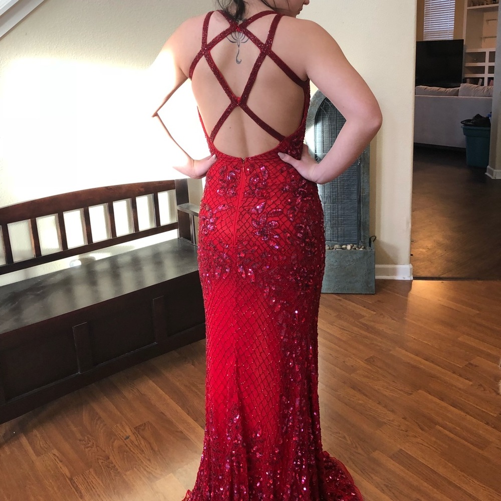 Primavera 2018 beaded prom dress
